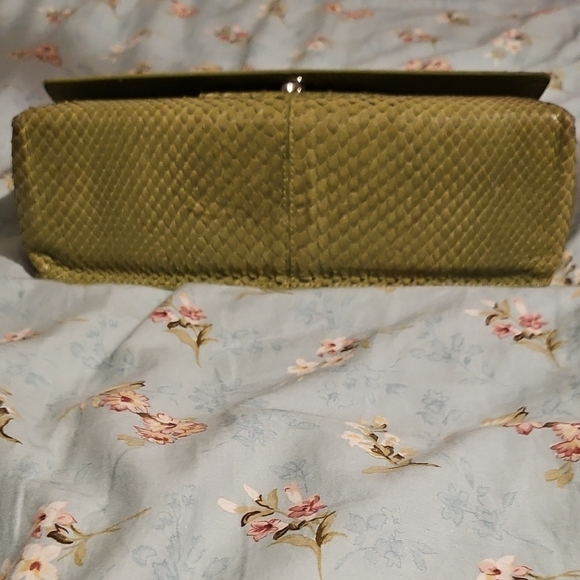 Tod's Yellow Python Hand Bag - Picture 4 of 13